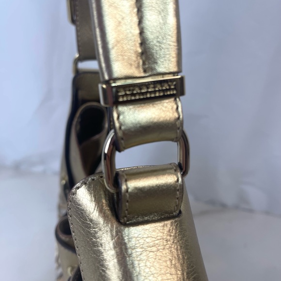 BURBERRY Metallic Gold /Beige Woven Nova Check PVC and Leather Warrior Hobo - Picture 5 of 12